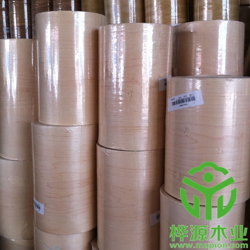 楓木手工貼木皮0.3mm價格優惠，楓木無紡布木皮施工方便